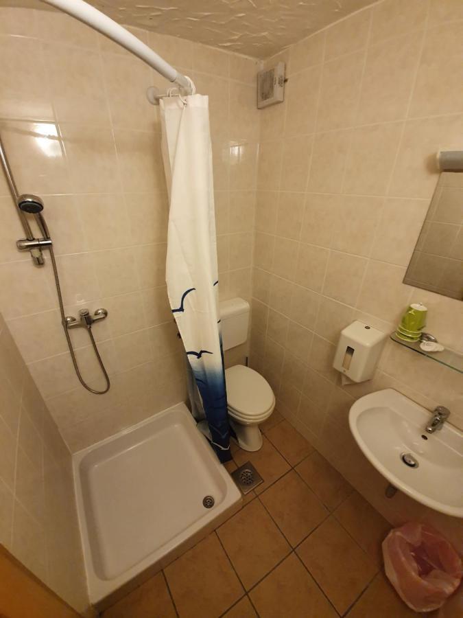 Pr` Florjan Hotel Cerklje na Gorenjskem Eksteriør billede